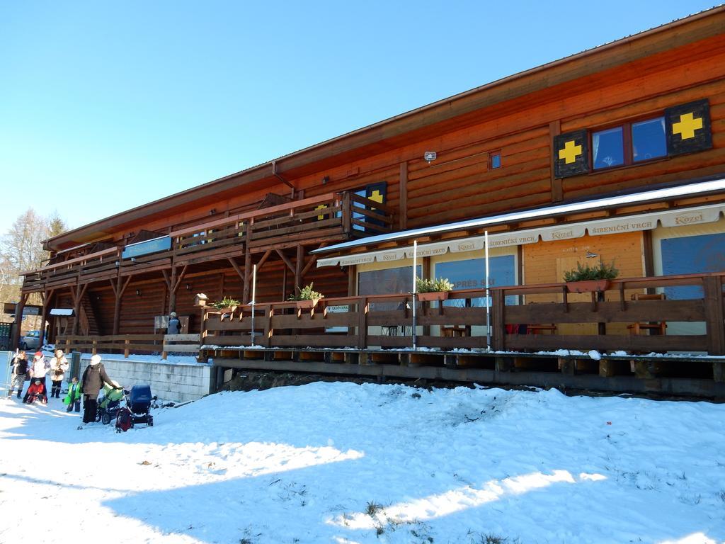 Sport-Hotel Sibenicni Vrch Mnichovice Dış mekan fotoğraf